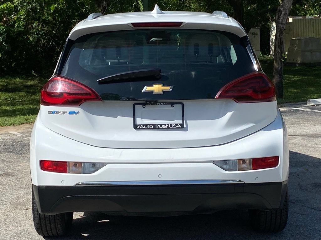 Used 2018 Chevrolet Bolt Premier w/ Driver Confidence II Package FWD image 6