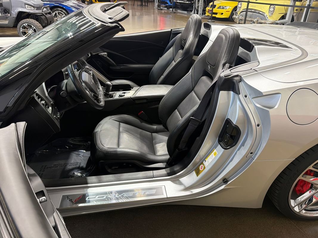 Used 2016 Chevrolet Corvette Stingray Convertible w/ 3LT Preferred Equipment Group RWD image 49