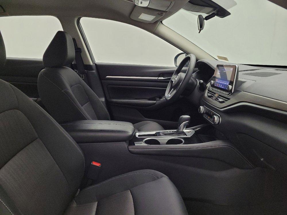 Used 2023 Nissan Altima 2.5 SV image 21