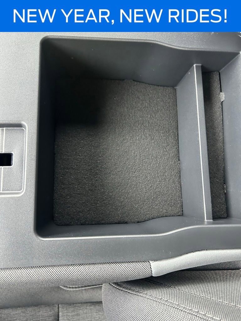 New 2026 Ford F250 XL w/ XL Chrome Package image 25