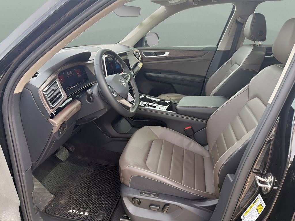 Used 2024 Volkswagen Atlas SEL image 12