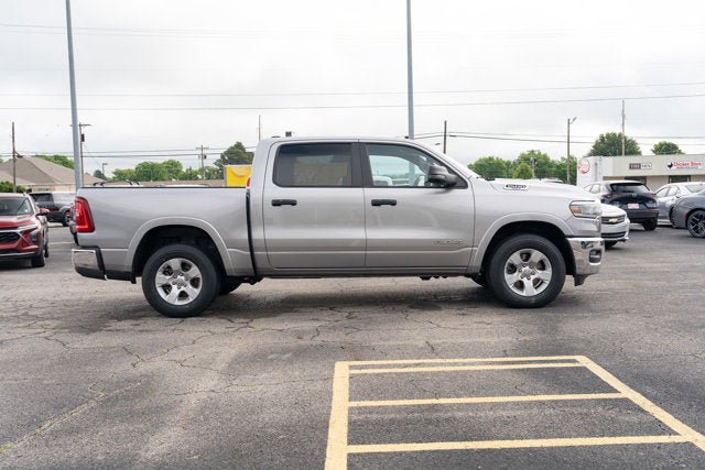 Used 2025 RAM 1500 Big Horn AWD/4WD image 6
