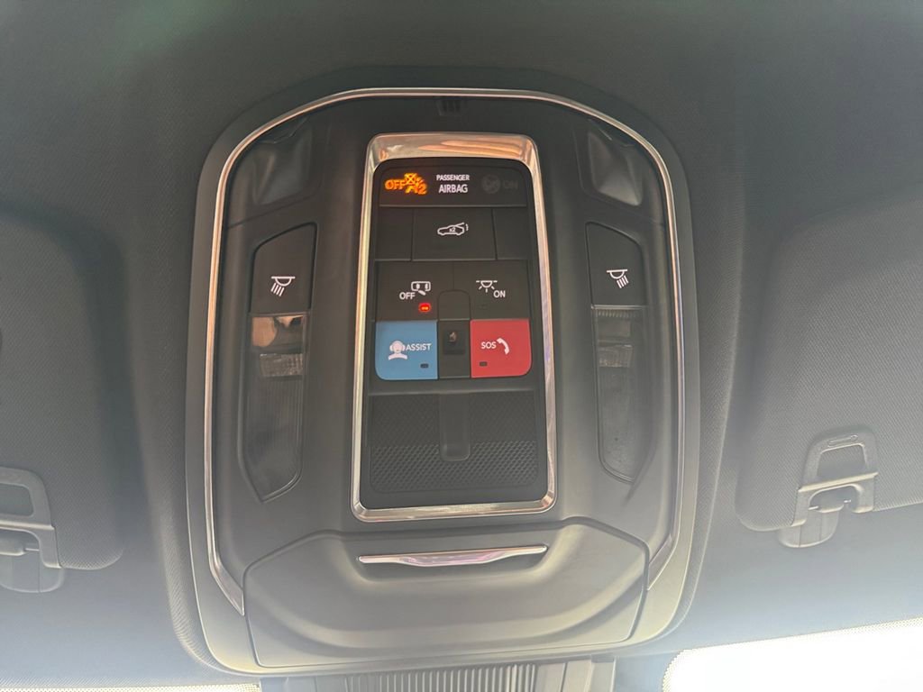 Used 2024 Dodge Charger R/T w/ Plus Group image 27