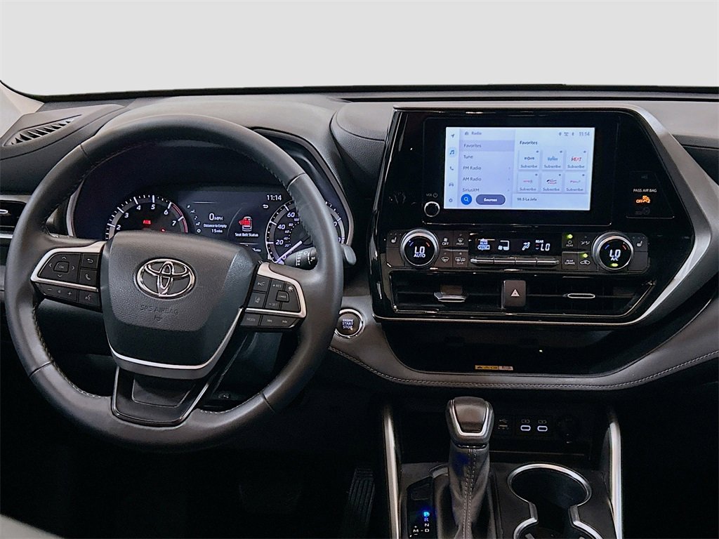 Used 2023 Toyota Highlander XLE image 20