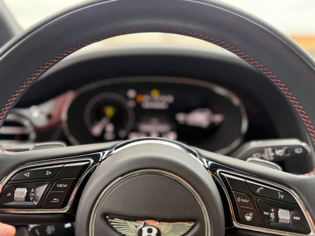Used 2021 Bentley Bentayga Speed AWD/4WD image 34