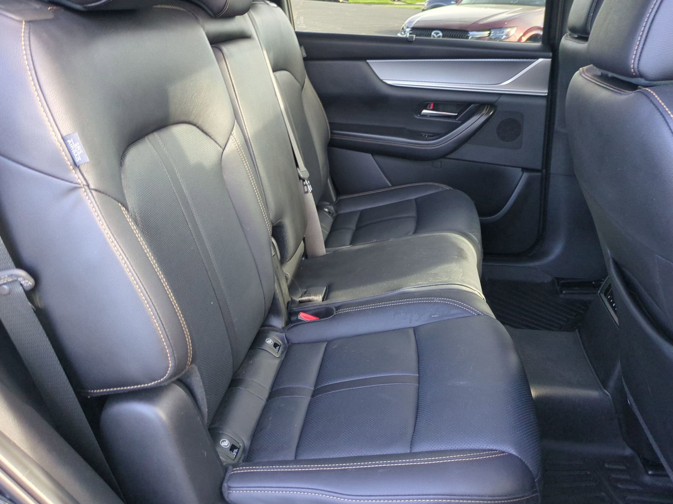 Certified 2024 MAZDA CX-90 Plug-In Hybrid w/ Preferred image 36