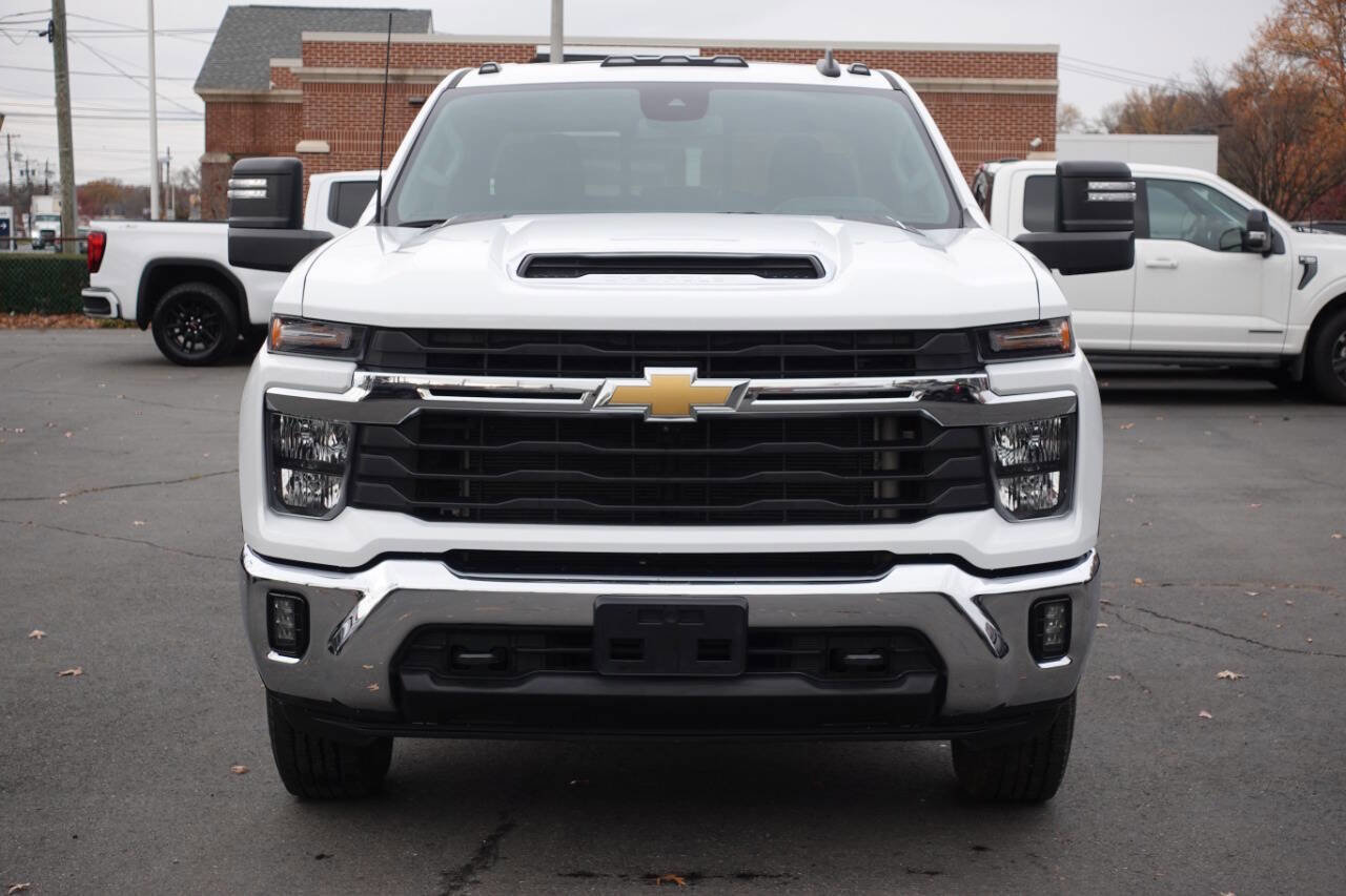 Used 2024 Chevrolet Silverado 2500 LT w/ All Star Edition image 5