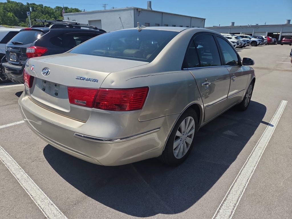 Used 2010 Hyundai Sonata Limited FWD image 5