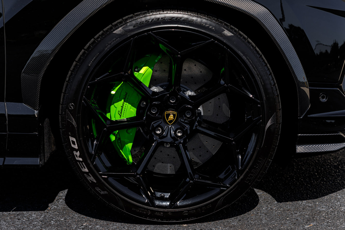 Used 2024 Lamborghini Urus Performante AWD/4WD image 22