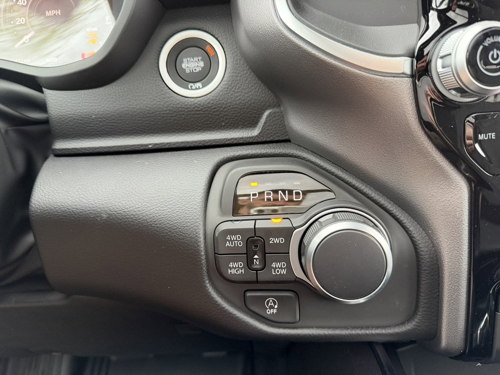 New 2026 RAM 1500 Big Horn AWD/4WD image 21