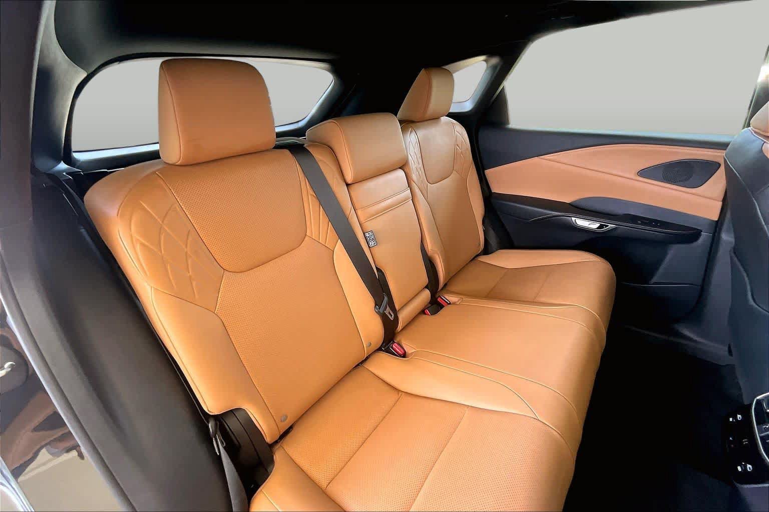 Used 2026 Lexus RX 350 Premium w/ Convenience Package FWD image 17