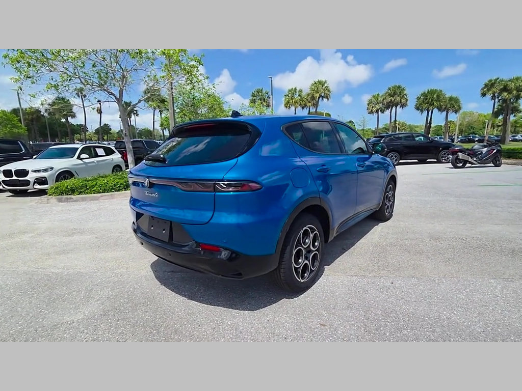 New 2026 Alfa Romeo Tonale w/ Active Assist Package AWD/4WD image 23