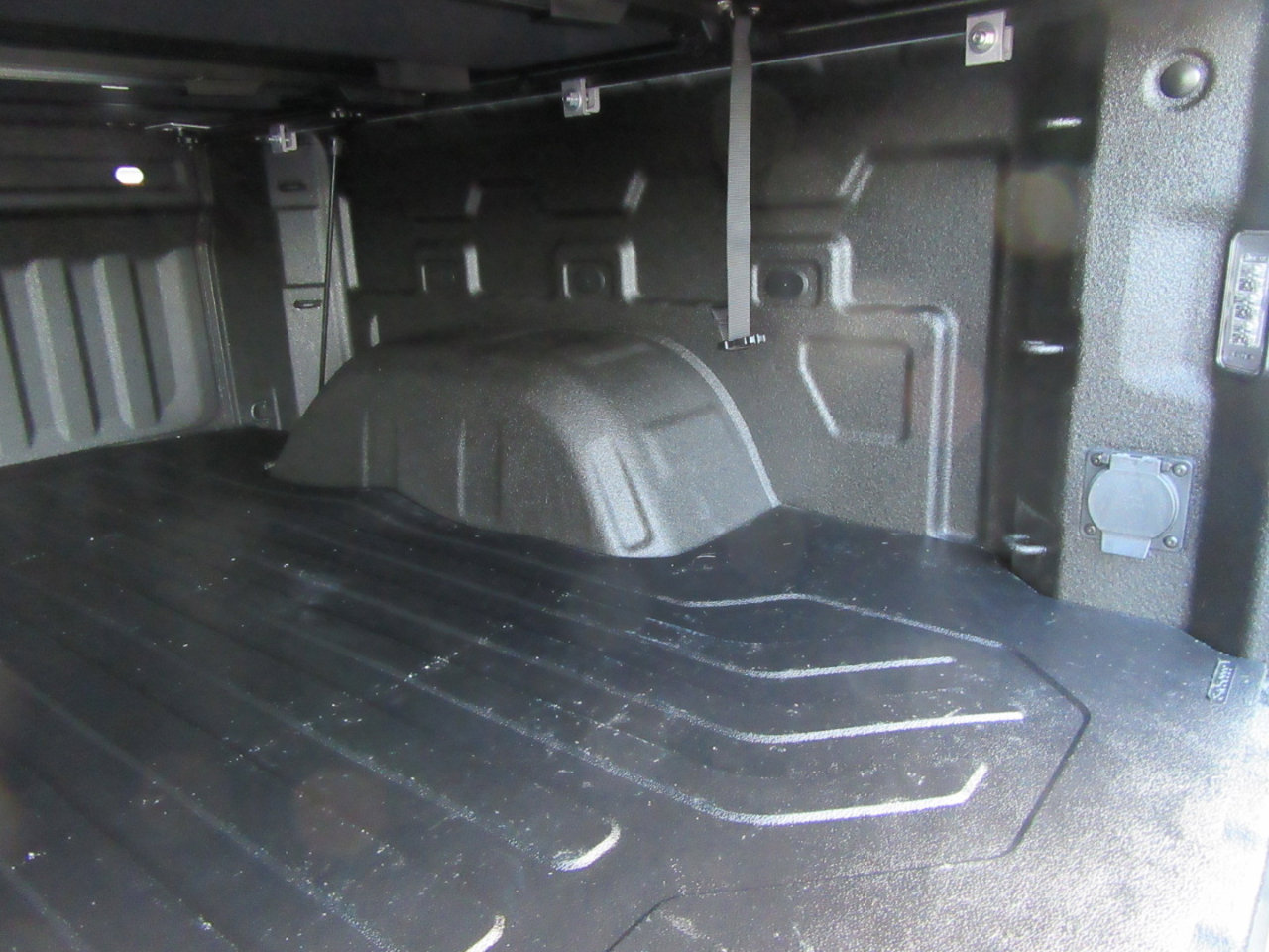 Used 2022 GMC Sierra 1500 Elevation image 69