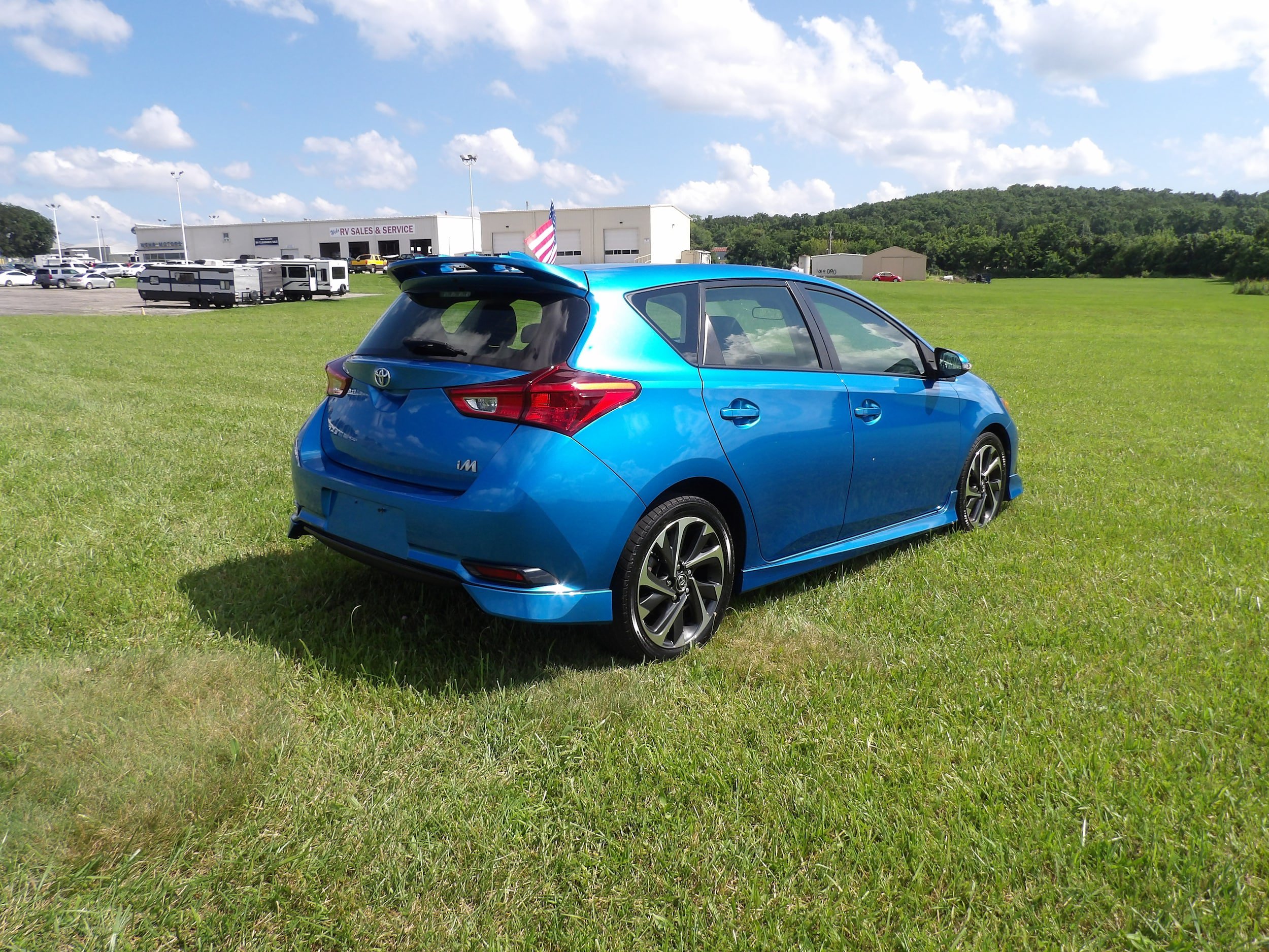 Used 2017 Toyota Corolla iM w/ Carpet Mat Package FWD image 7