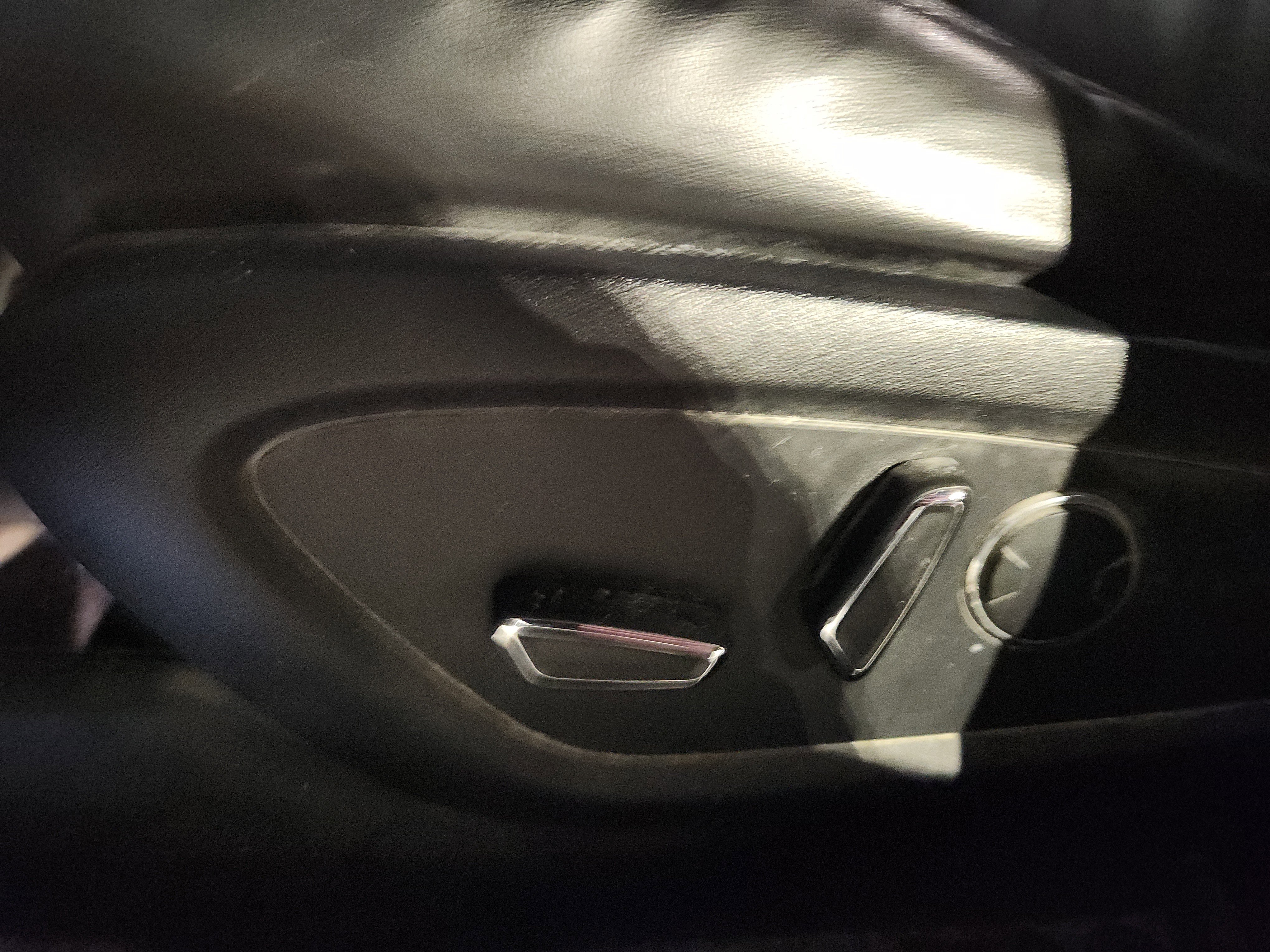 Used 2017 Lincoln MKC Select w/ Select Plus Package image 9