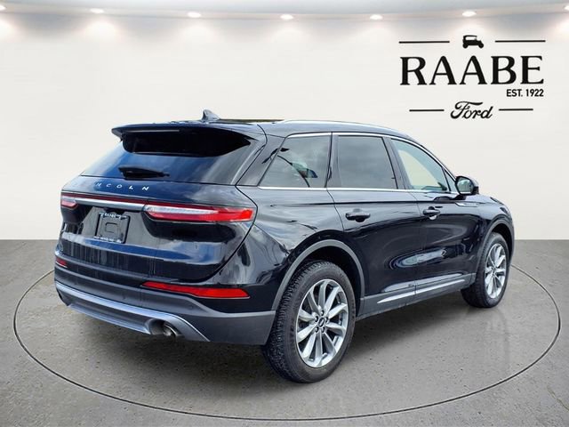 Used 2022 Lincoln Corsair AWD w/ Premium Package image 7
