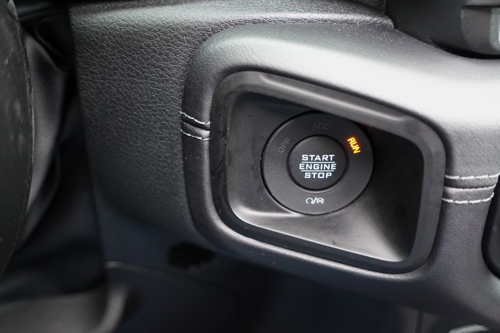 Certified 2025 Jeep Wrangler Unlimited Sahara w/ Safety Group image 31