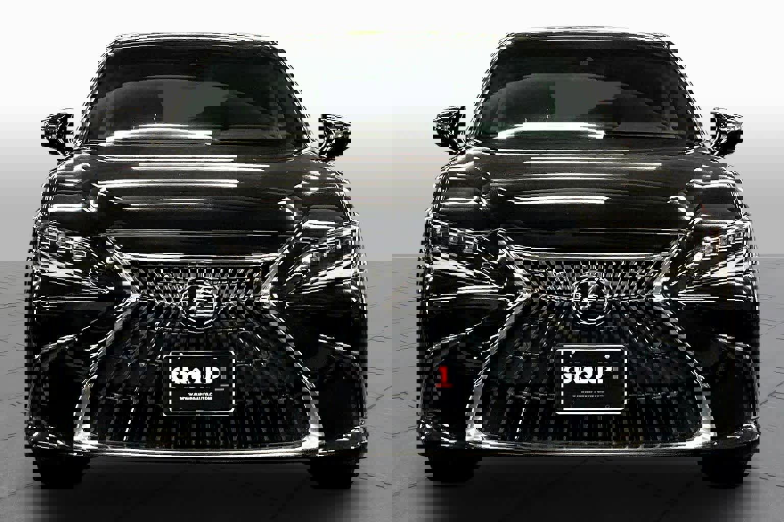 Used 2024 Lexus ES 300h w/ Premium Package FWD image 4