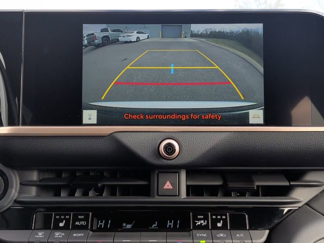 Certified 2023 Toyota Crown XLE image 20