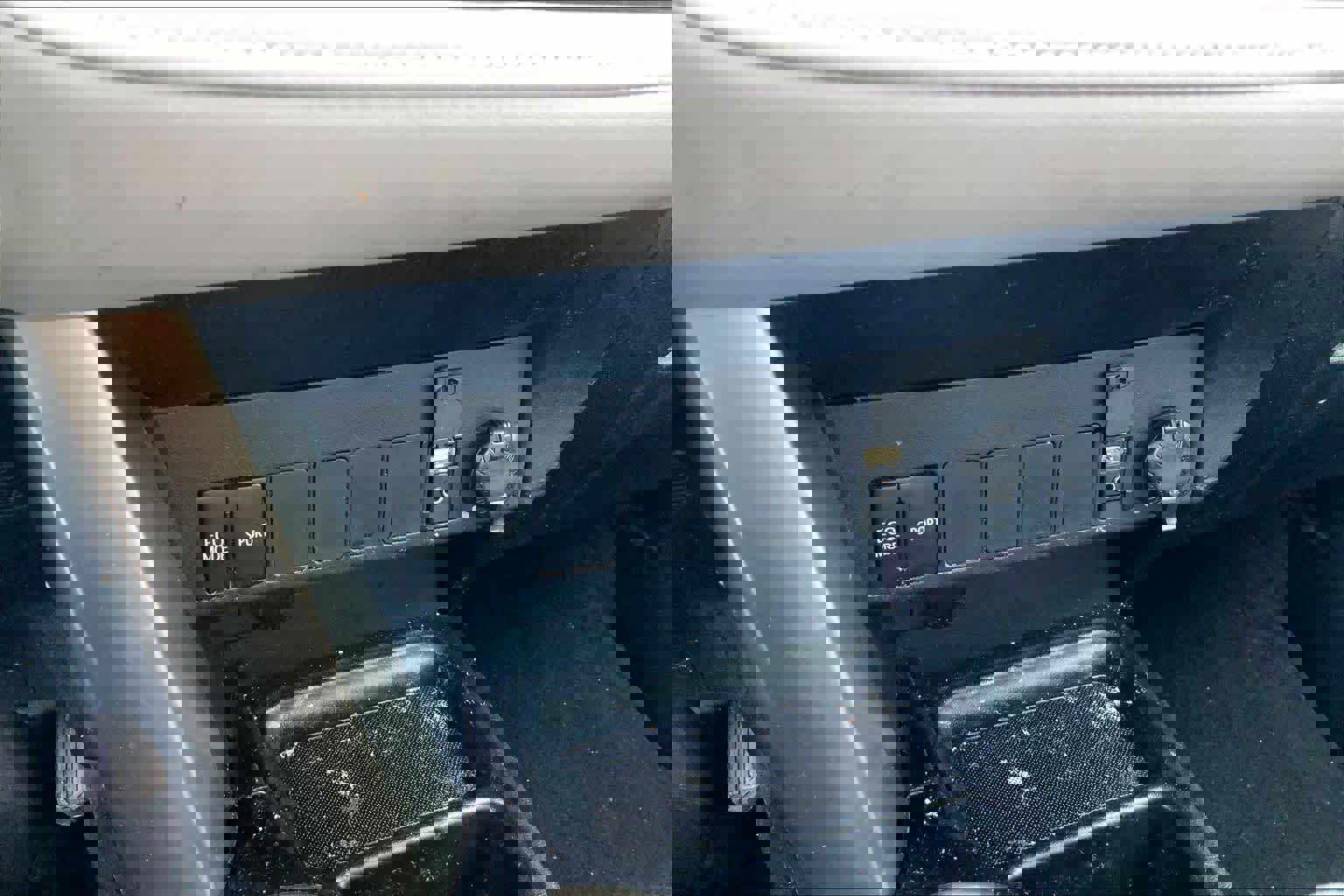 Used 2015 Toyota RAV4 XLE image 36