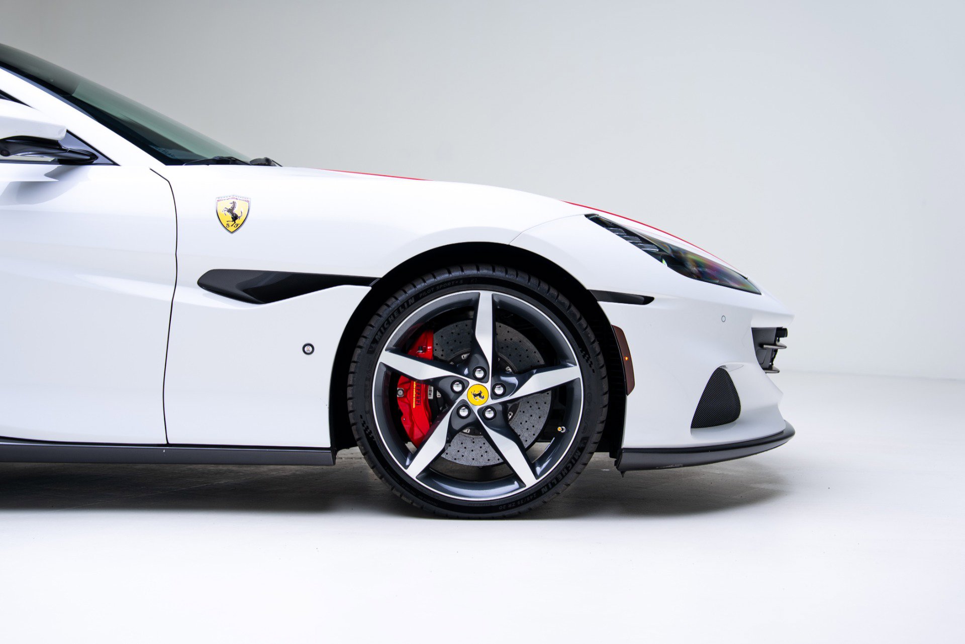 Used 2022 Ferrari Portofino M image 21