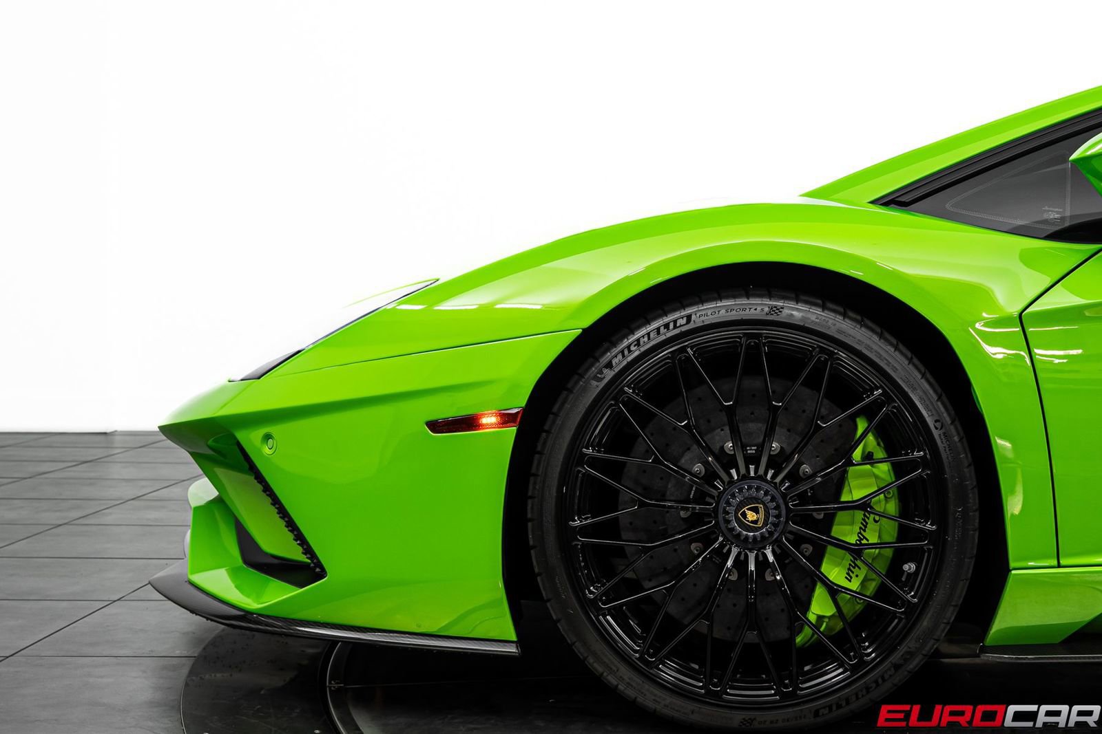 Used 2018 Lamborghini Aventador S image 15