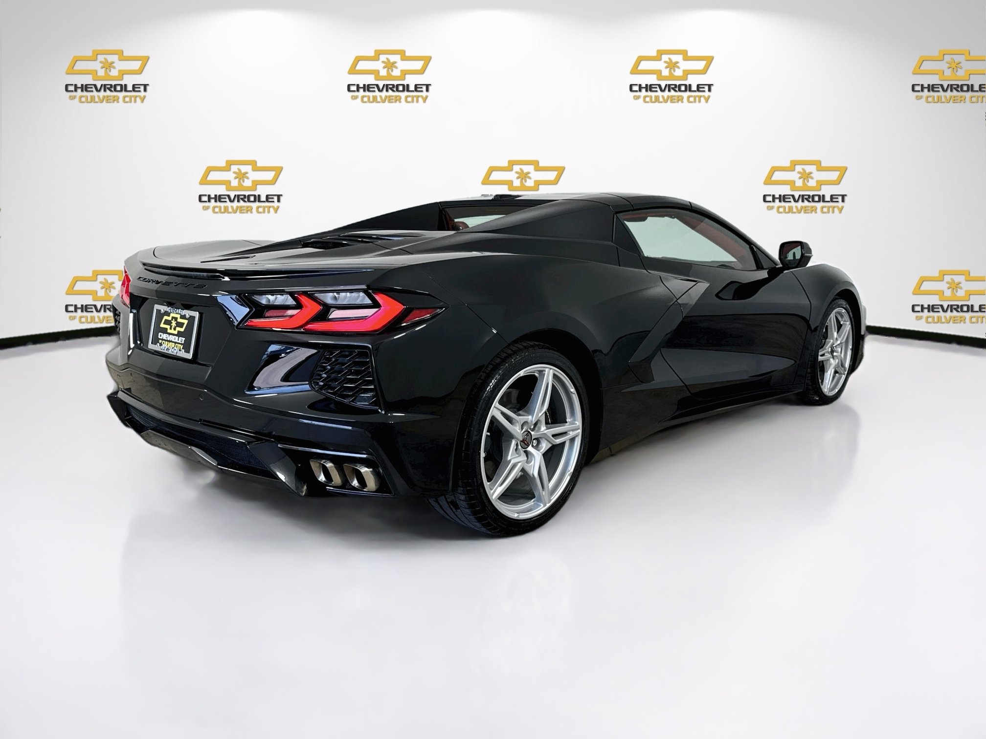 Used 2024 Chevrolet Corvette Stingray Premium Conv w/ 3LT RWD image 8