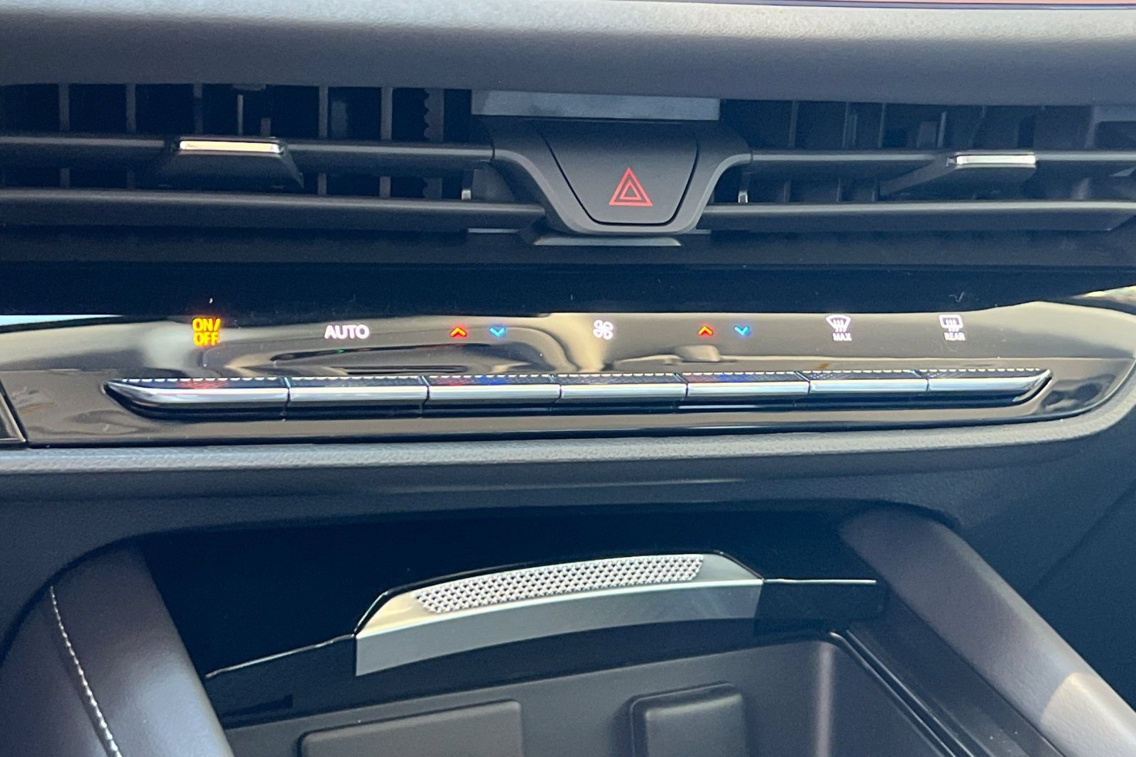 New 2026 Buick Envision Sport Touring AWD/4WD image 19