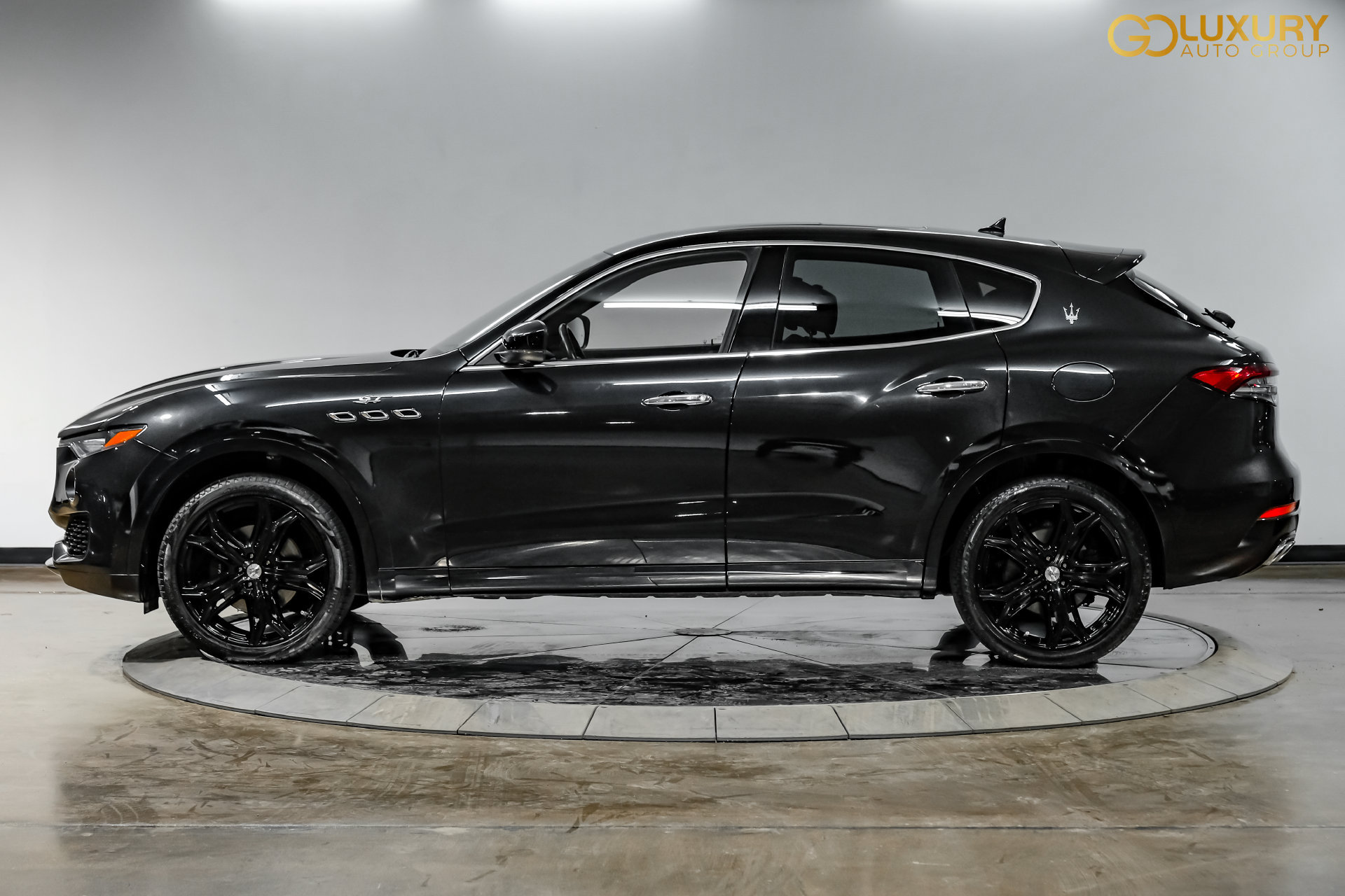 Used 2023 Maserati Levante GT AWD/4WD image 13