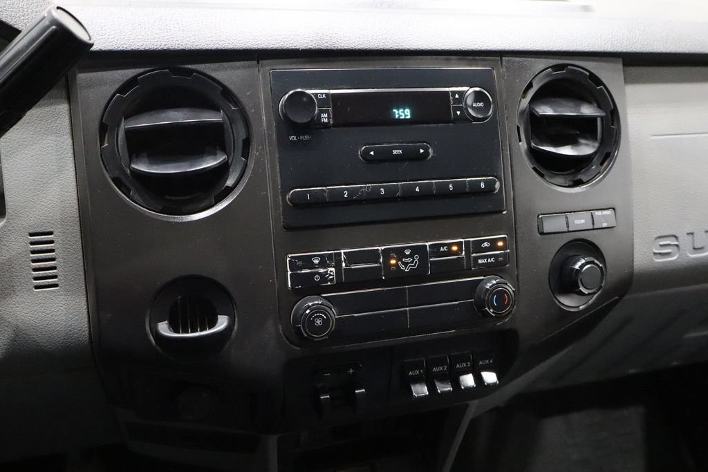 Used 2016 Ford F550 2WD Regular Cab Super Duty image 14