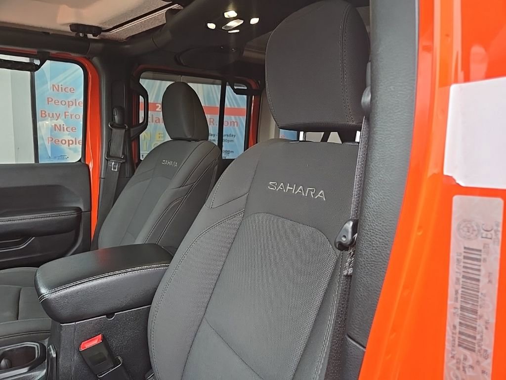 Used 2020 Jeep Wrangler Unlimited Sahara w/ Uconnect 4C Nav & Sound Group image 35