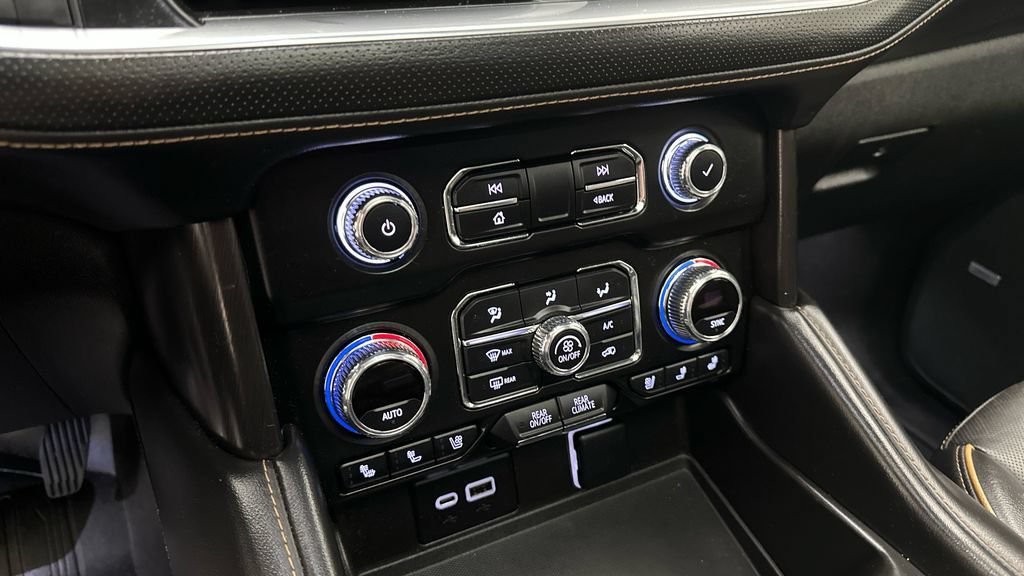 Used 2022 GMC Yukon XL AT4 AWD/4WD image 28
