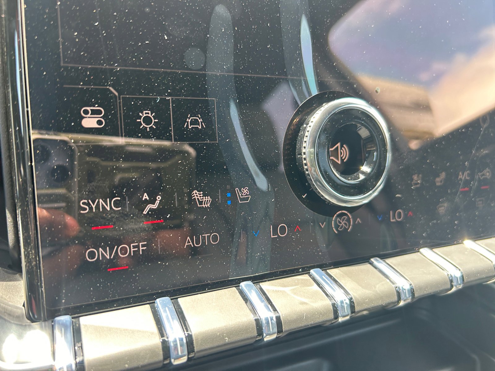 New 2026 GMC Acadia AT4 w/ LPO, Floor Liner Package AWD/4WD image 26