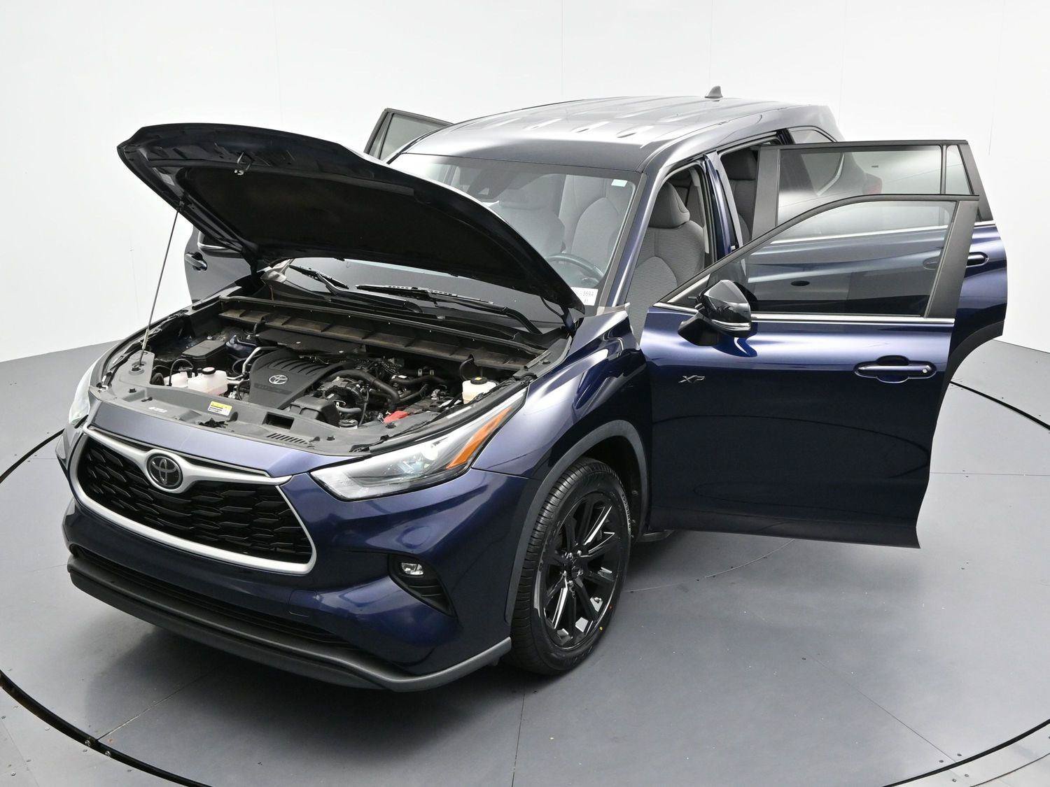 Used 2023 Toyota Highlander LE FWD image 40