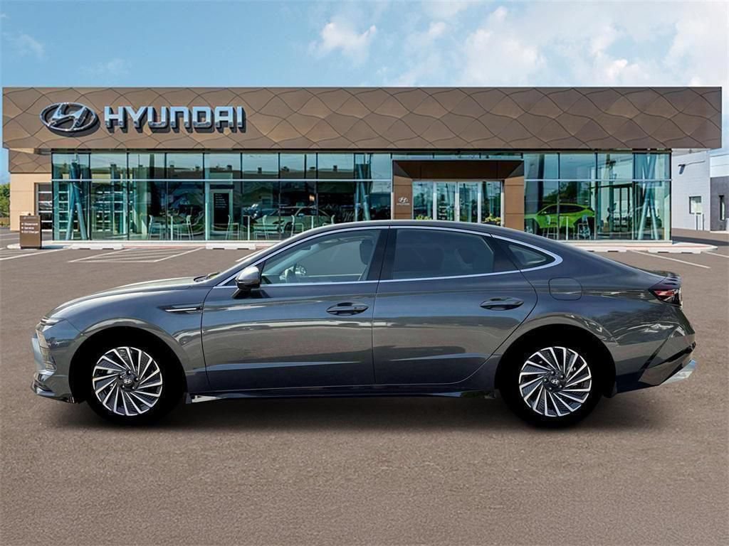 New 2026 Hyundai Sonata SEL FWD image 4