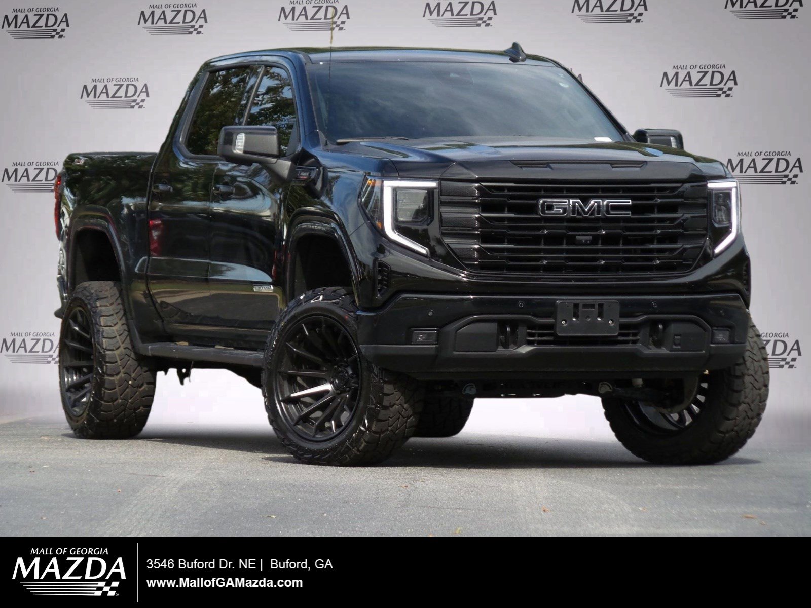 Used 2025 GMC Sierra 1500 Elevation w/ Elevation Premium Package image 1