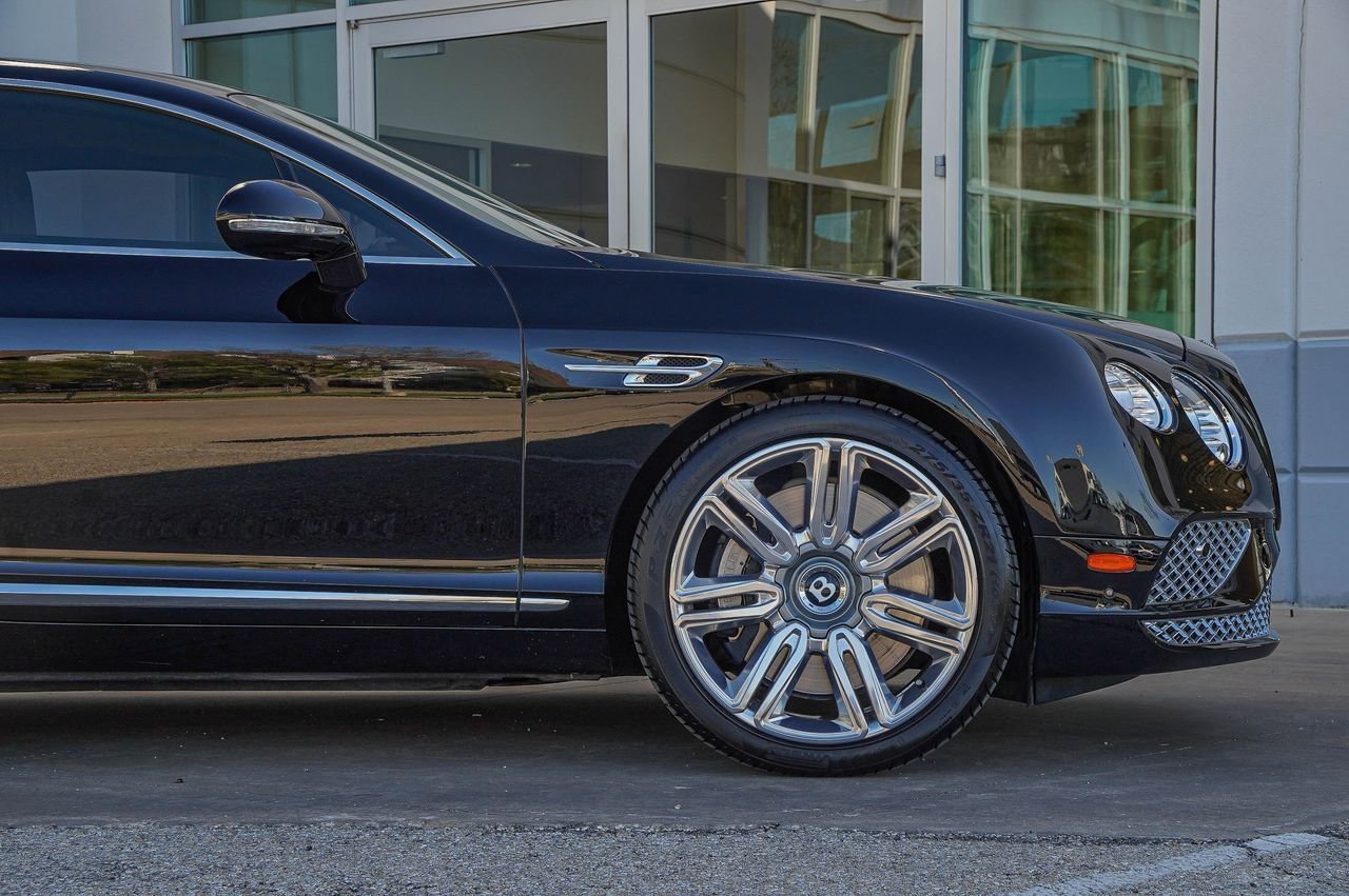 Used 2016 Bentley Continental GT image 8