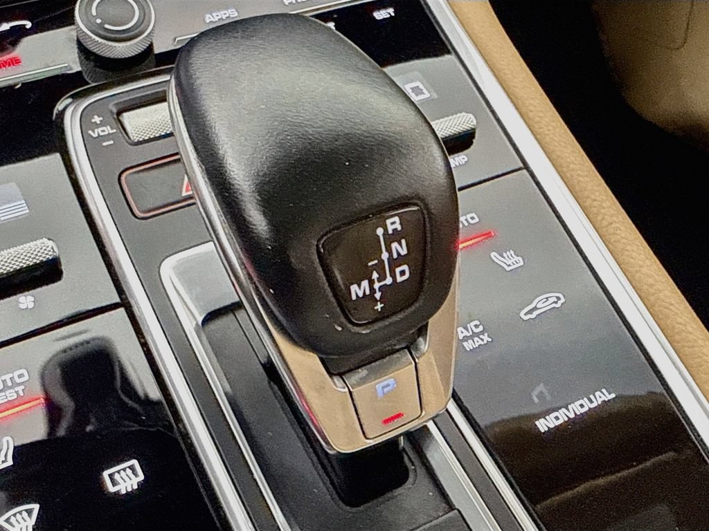 Certified 2019 Porsche Panamera 4 AWD/4WD image 21