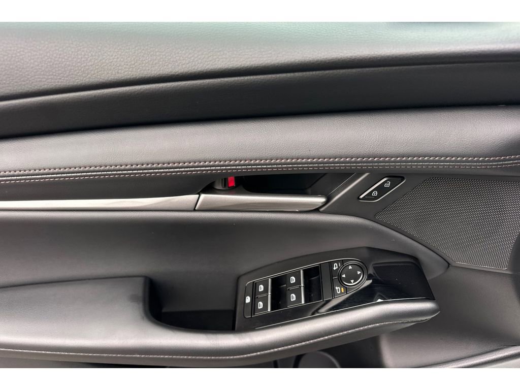 Certified 2025 MAZDA MAZDA3 s Sport image 13