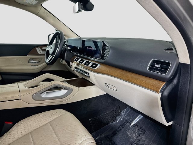 Used 2021 Mercedes-Benz GLE 350 w/ Premium Package image 29