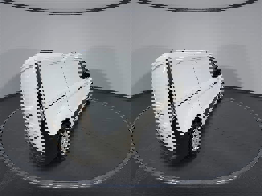 Used 2023 Ford Transit Connect XL image 8