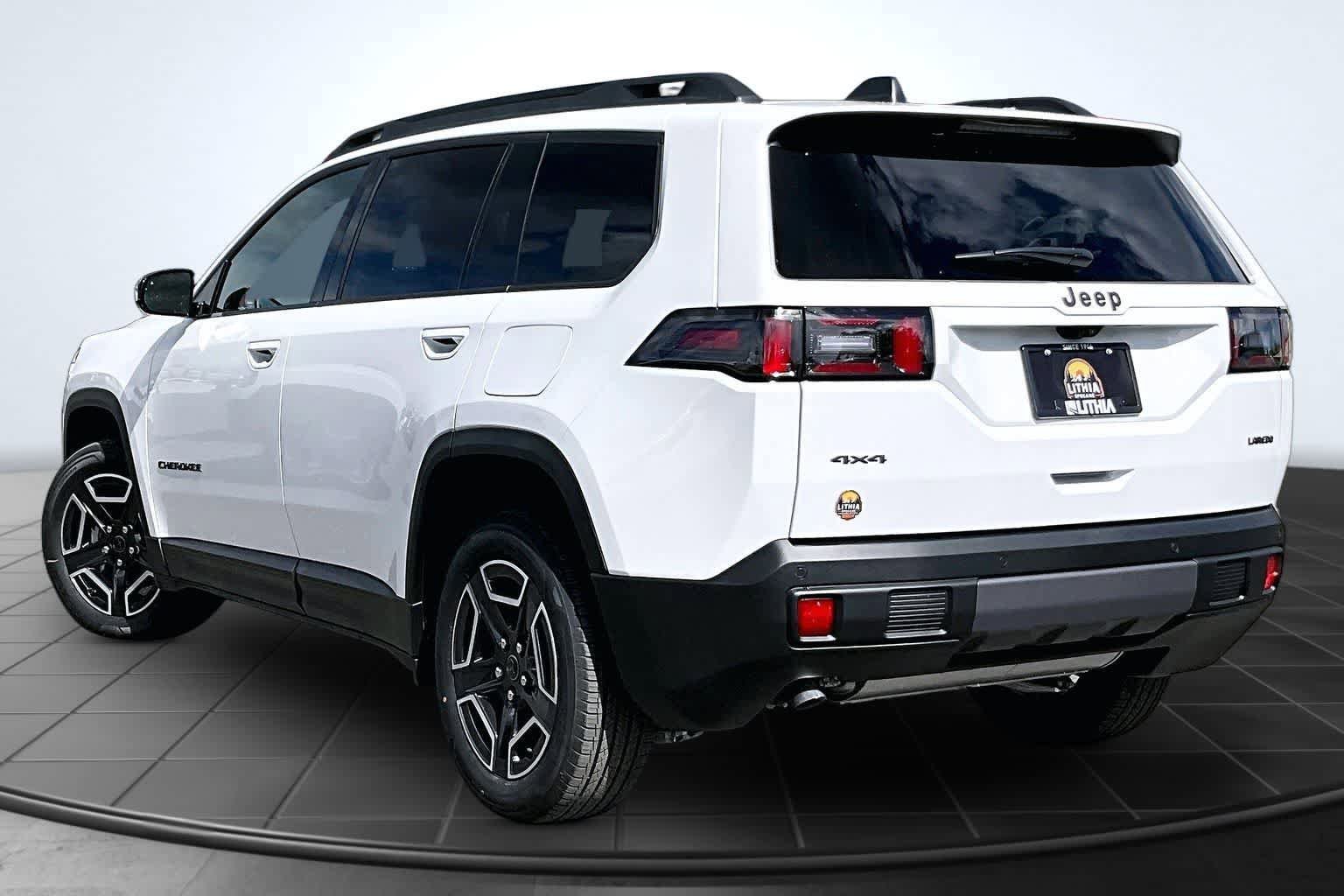 New 2026 Jeep Cherokee Laredo AWD/4WD image 4