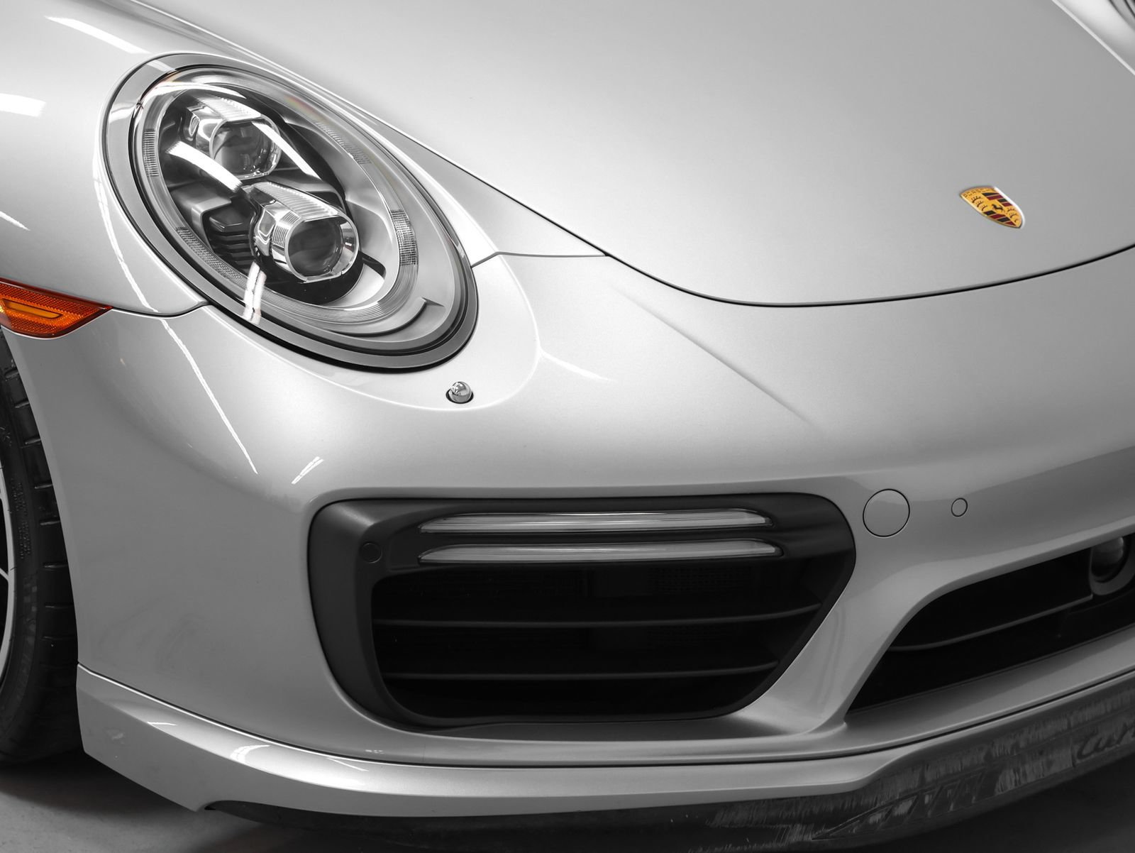 Certified 2017 Porsche 911 Turbo S AWD/4WD image 22