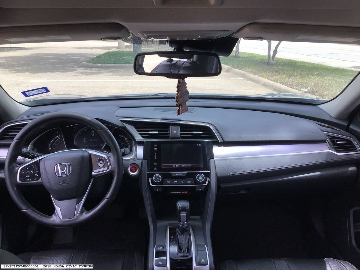 Used 2018 Honda Civic Touring image 12