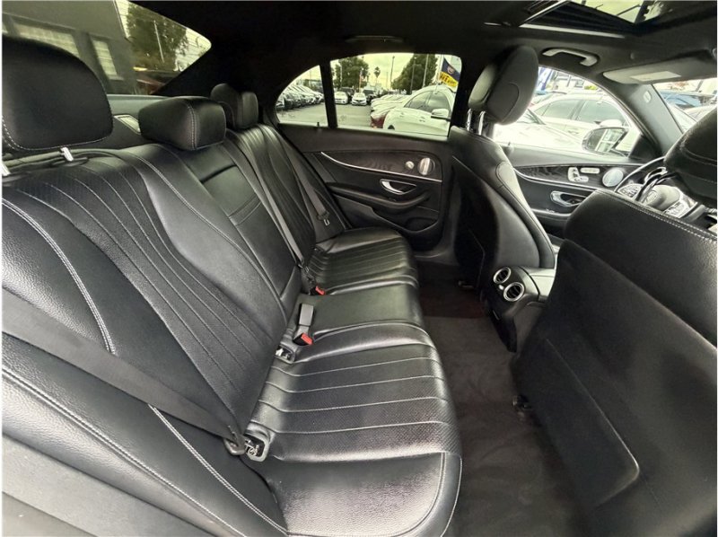Used 2019 Mercedes-Benz E 300 w/ Premium 1 Package image 29