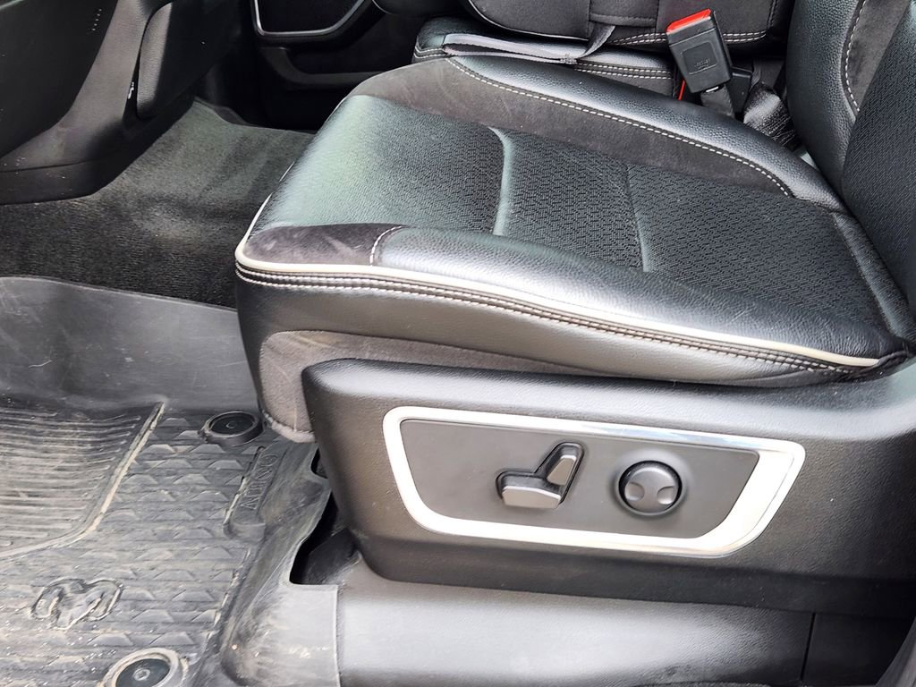 Used 2023 RAM 1500 Laramie image 8