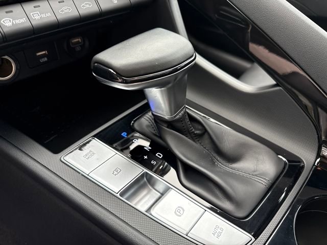 Certified 2021 Hyundai Elantra Limited w/ Cargo Package image 24