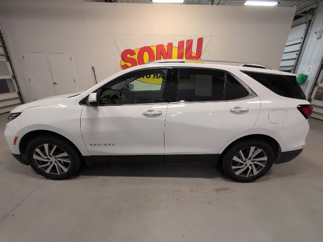 Certified 2022 Chevrolet Equinox Premier image 2