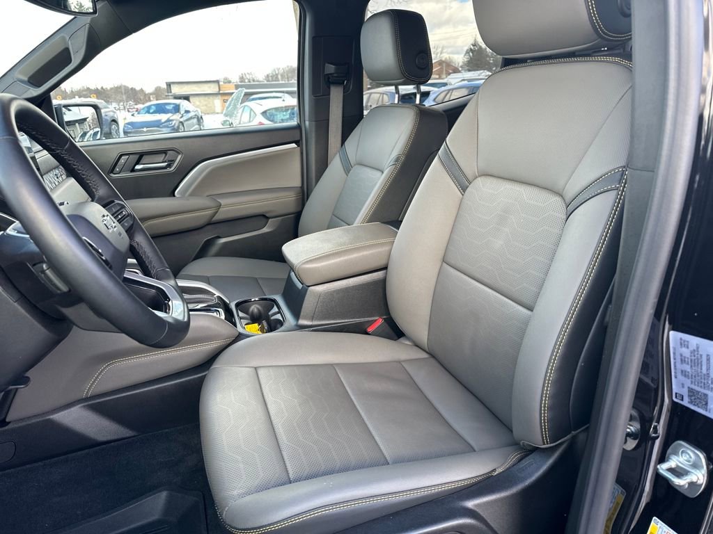 Certified 2025 Chevrolet Colorado ZR2 w/ Technology Package image 12