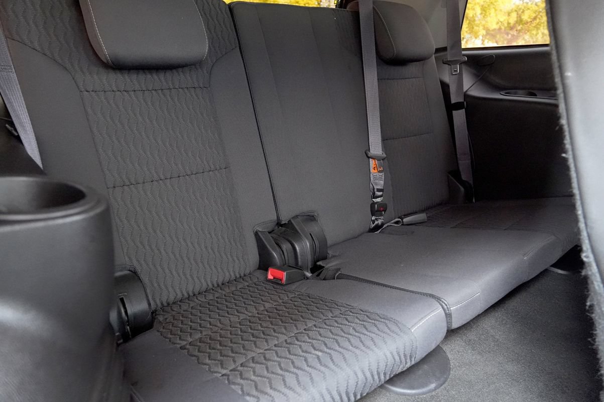 Used 2015 GMC Yukon SLE w/ Convenience Package RWD image 13